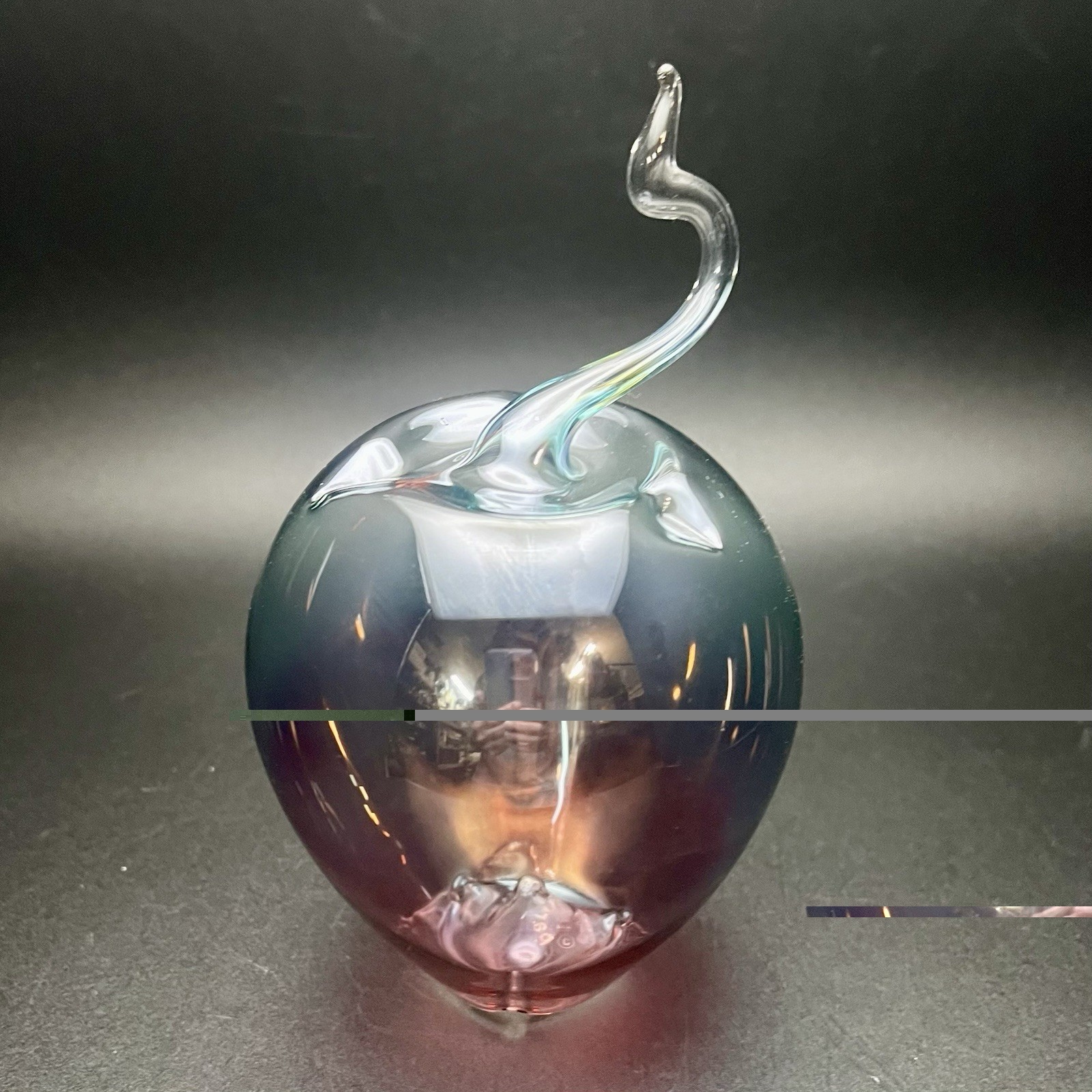 Parise Vetro Italian Hand Blown Art Glass Burgundy Blue Ombré Apple Ornament