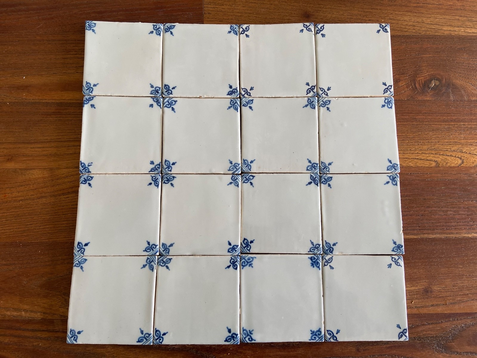 FREE SHIPMENT 16x small blanco TILE LOT MAKKUM Tichelaar Delft Holland