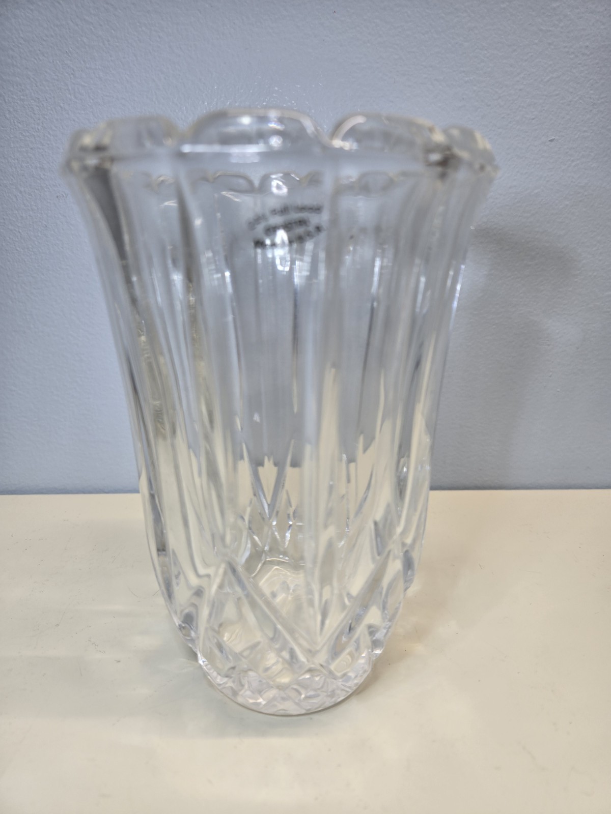 Vintage Crystal Lead Vase 24% Large Heavy 6.5″ Tall Scalloped Top Made in USA