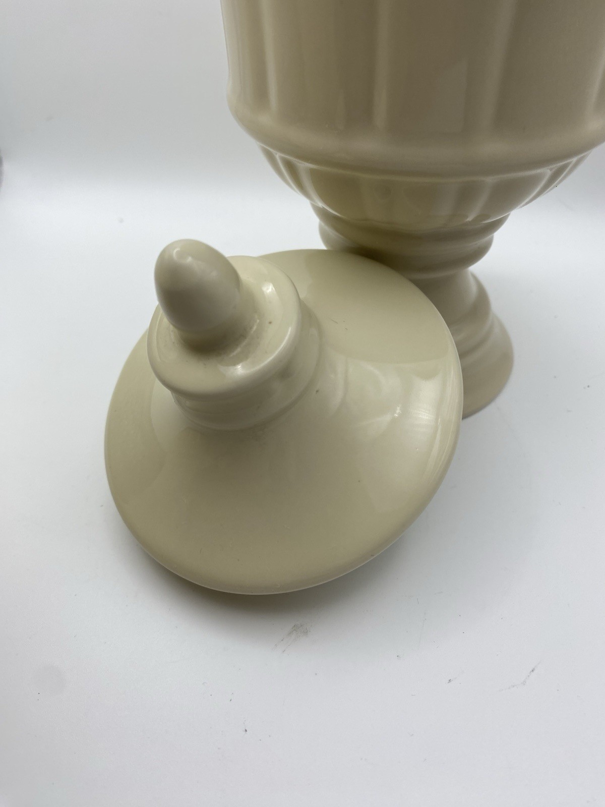 Vintage Ceramic Glazed Lidded Urn Or Jar Shiny Finish 8 Inches Tall Set Of 2