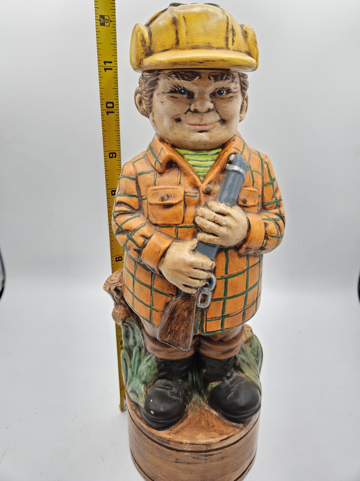 Vintage 1975 Decanter Alberta’s Mold Inc Ceramic Hunter Statue Figure Pottery