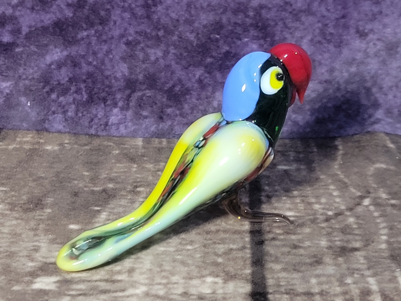 Fine Quality Russian Hand Blown Lampwork Glass Parrott Figurine