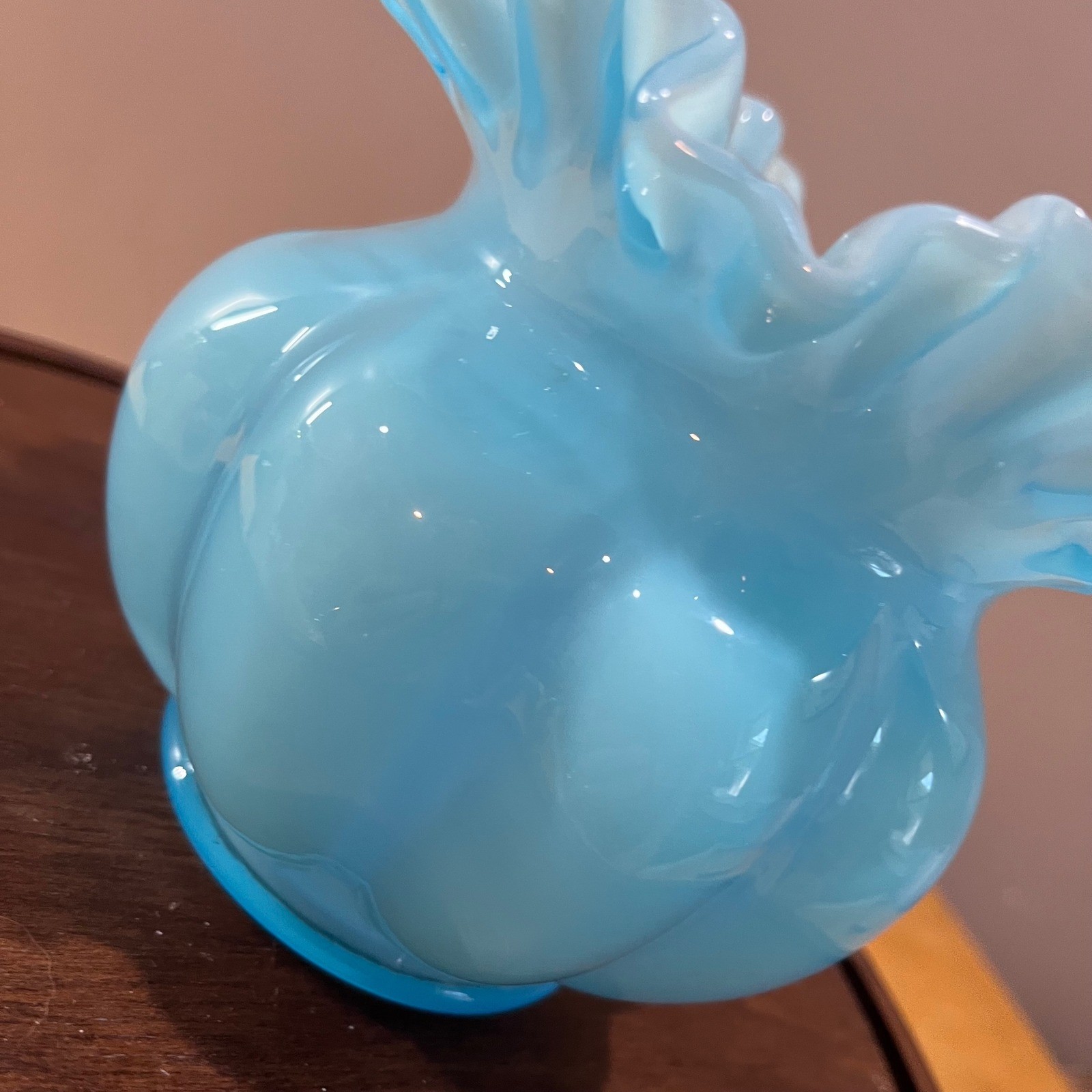 Vtg Blue Opalescent Melon Ribbed Ruffled Rim Art Glass Vase MCM Decor