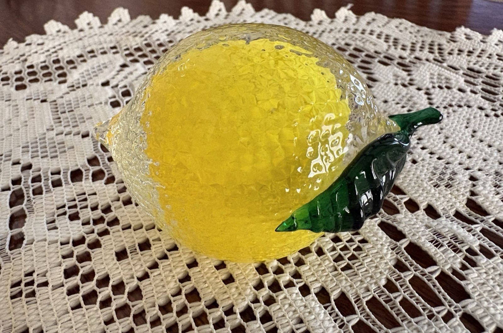 Vintage Lenox Lemon Summer Zest Art Glass Paperweight Yellow 2.5 in tall