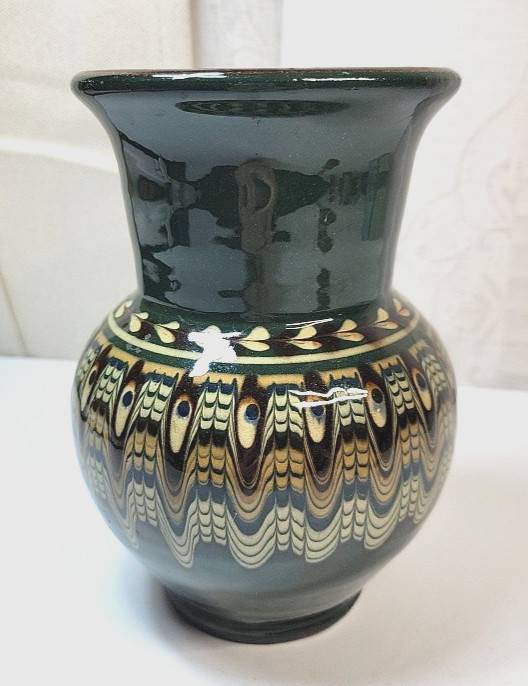 VTG Feather Pulled Glaze Redware Clay Dark Green Vase 6.5″No Damage