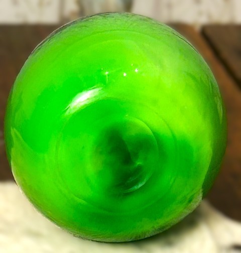 VINTAGE MURANO-STYLE ART GLASS GREEN PSYCHEDELIC LONG-NECKED VASE- 23″ HEIGHT