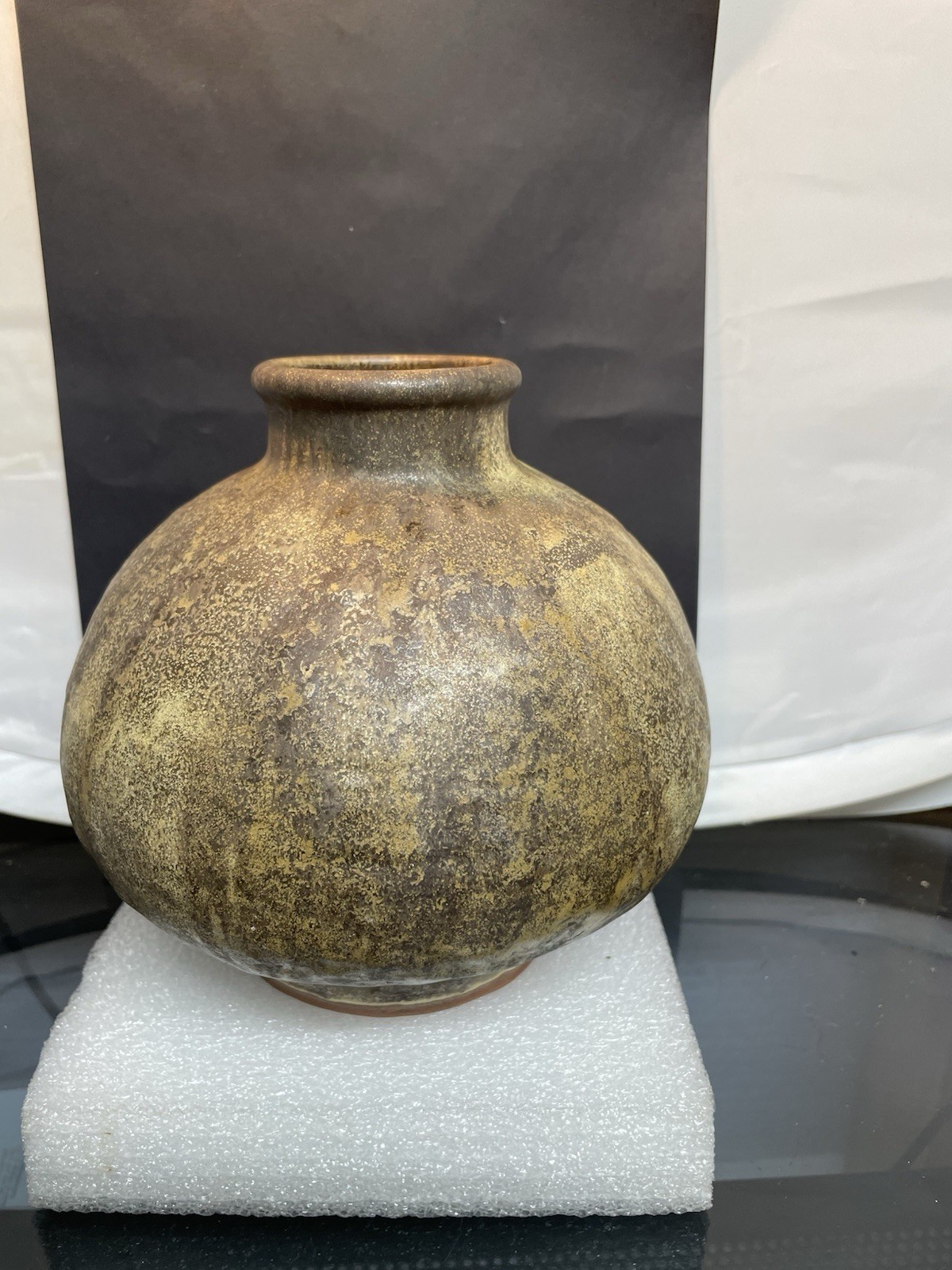 Karlsruher Majolika G/139 Vase by Fridegart Glatzl 6.5 Inches