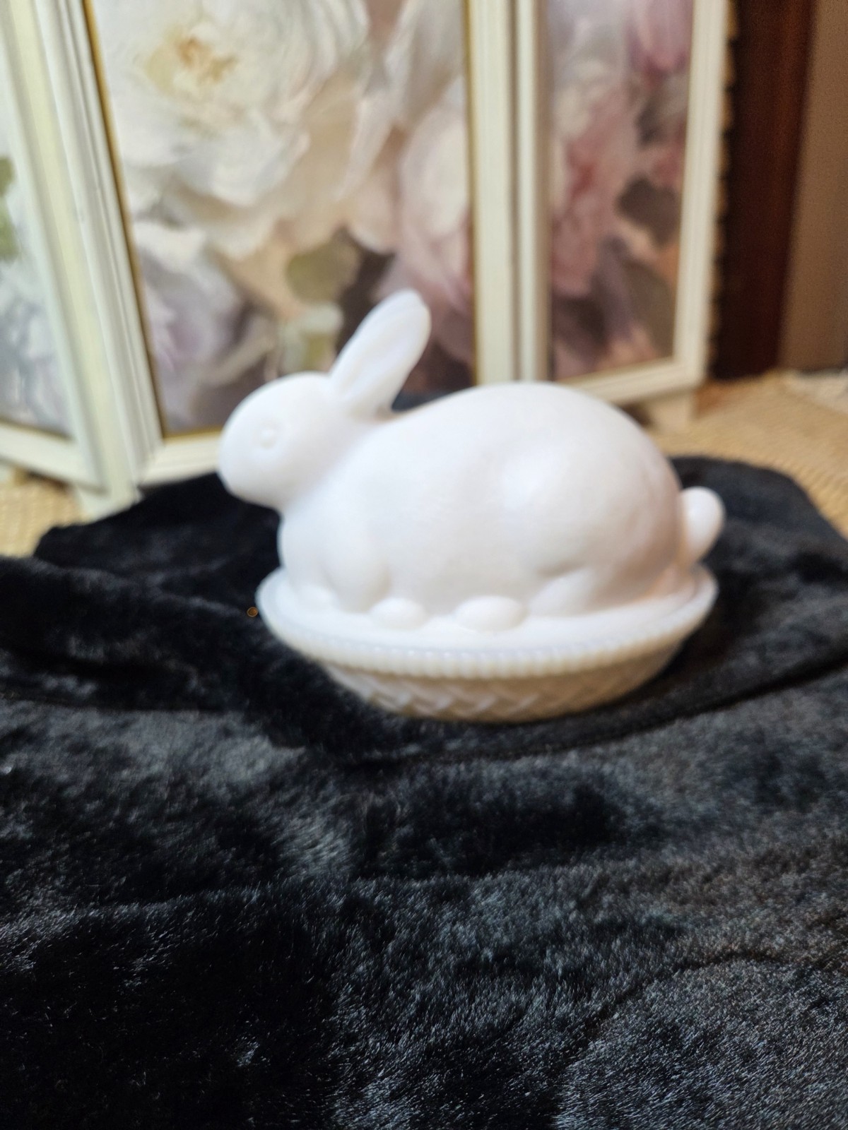 Imperial Doeskin Finish Antique Bunny On Nest Milk Glass 5″