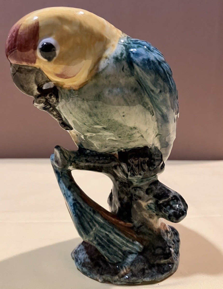 STANGL POTTERY PAROQUET (PARROT) HAND PAINTED COLORFUL BIRD FIGURINE #3449-MINT