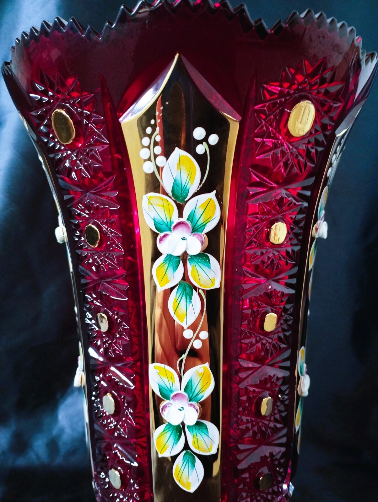 Czech bohemia crystal glass – Cut red crystal vase 26cm decorated gold and ename