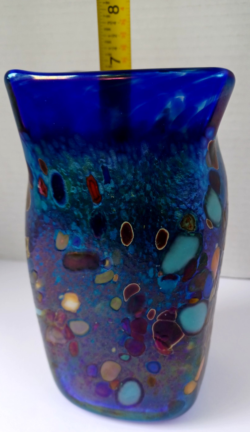 Stunning Vintage Signed 2000 David Tate 6.75″ Iridescent Abstract Art Glass Vase