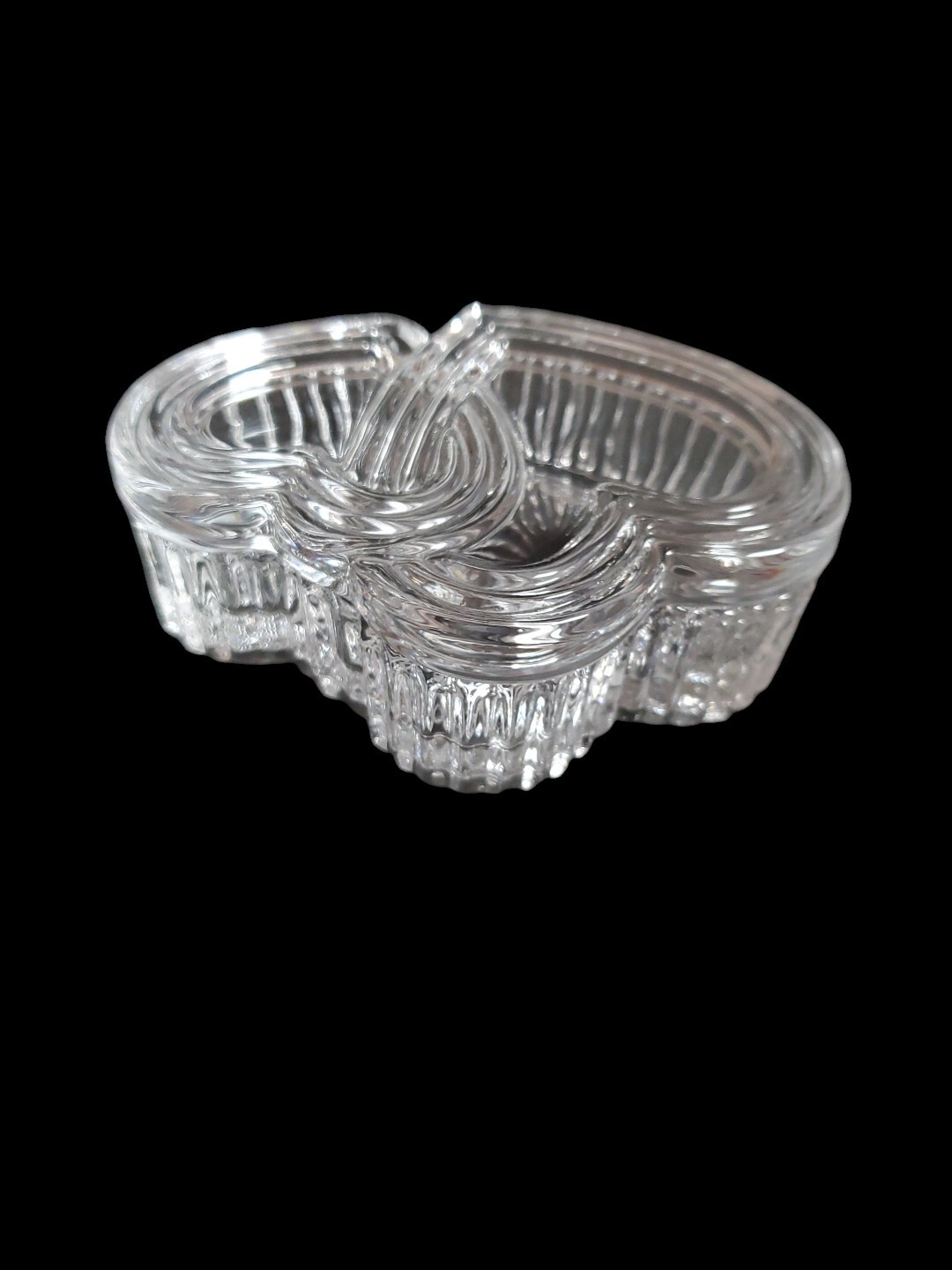 Double Entwined Heart Trinket Box W/ Lid Crystal Clear Ribbed Bottom 4.5″ X 3.5″