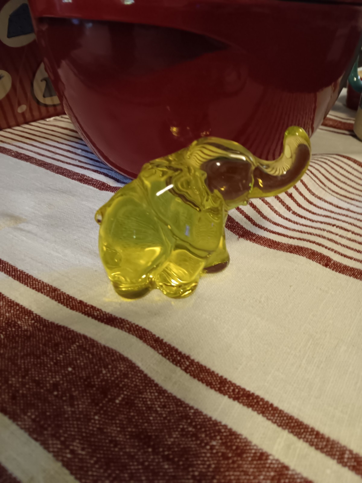 Mosser Vaseline Uranium Glass Elephant Figurine Paperweight UV Glow Vintage