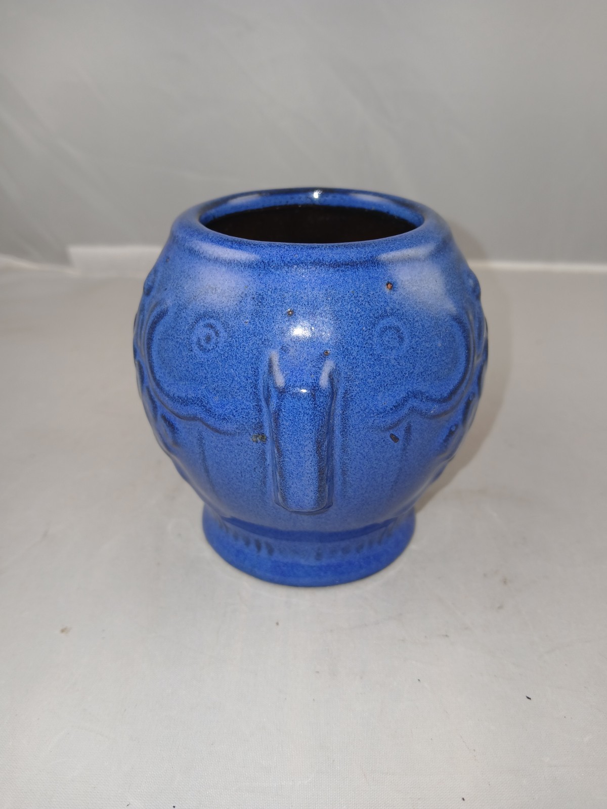 VINTAGE C.P.N.P. CANADIAN ART POTTERY BLUE GLAZE FISH SCALE 3.5″ VASE