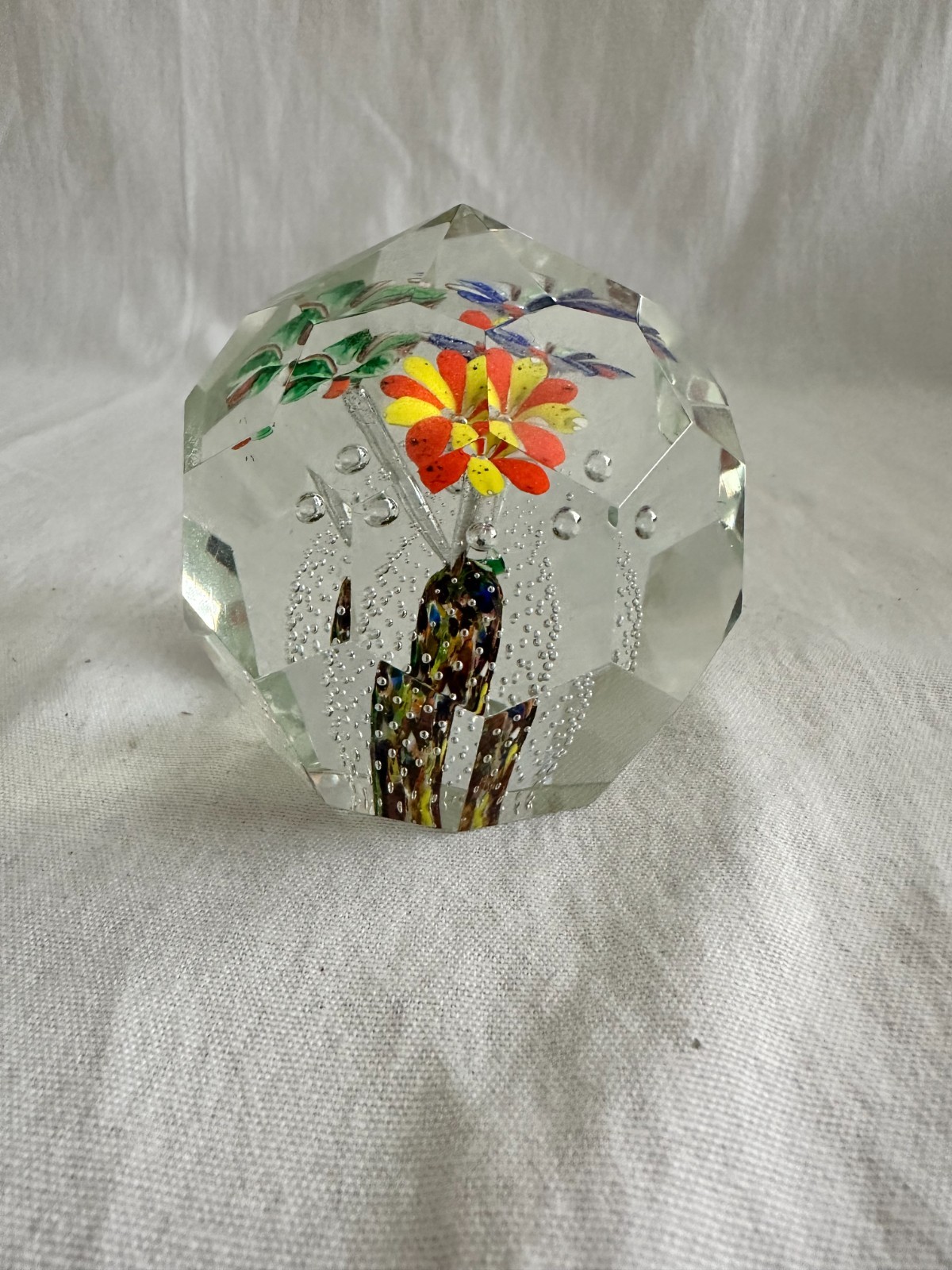 Vintage Art Glass & Crystal Lot – Stölzle Kristall Eagle, Taiwan Gold Leaf Apple