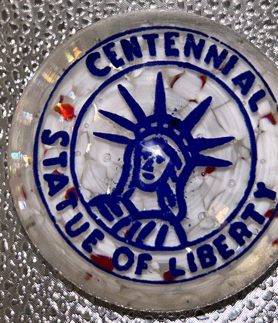 Vintage1986 Paperweight. Patriotic. Statue Of Liberty. Red, White,&Blue. MAG. 3”