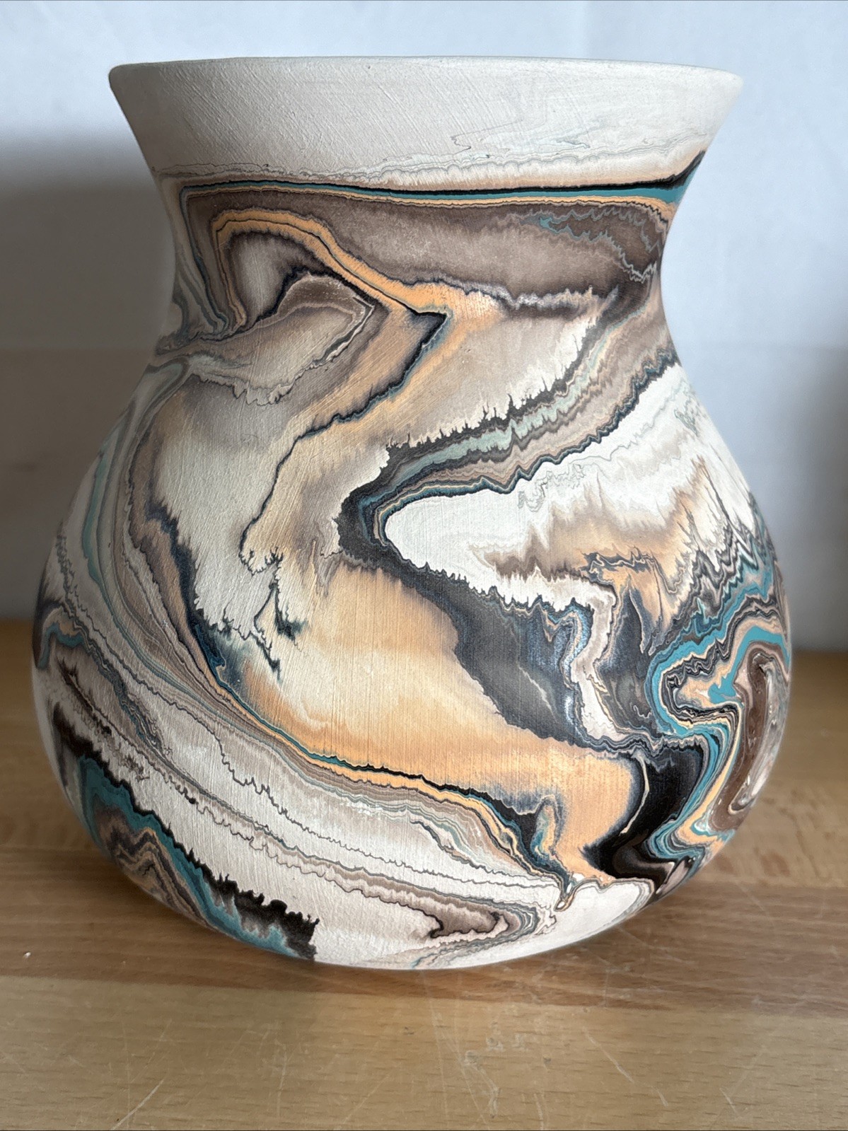 Nemadji Pottery Vase Multicolor Unglazed w Distinctive Swirl 6.5” H Indian River
