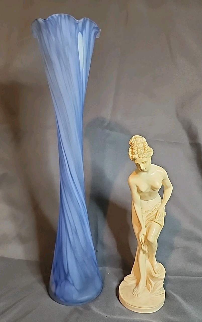 G Ruggeri “The Bather” Statue Italy. Blue Swirl Glass Vase Handblown 12″ Tall