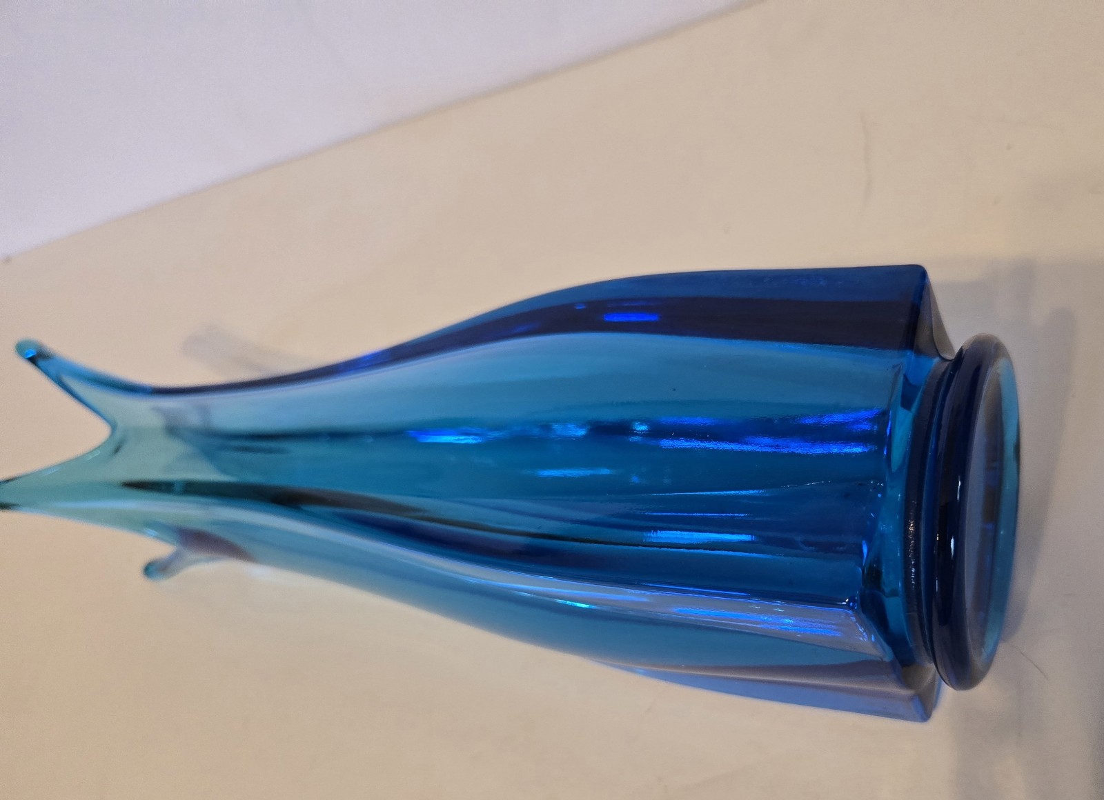 Vintage MCM LE Smith Peacock Blue 4 Finger Square Swung Art Glass Vase Mid-Centu