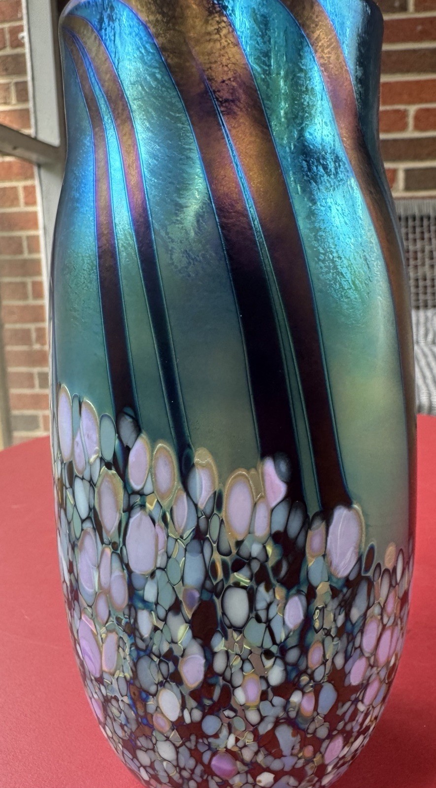 ELAINE HYDE 1993 Art Glass VASE 7.25” Blue Black Pink Iridescent Design Signed