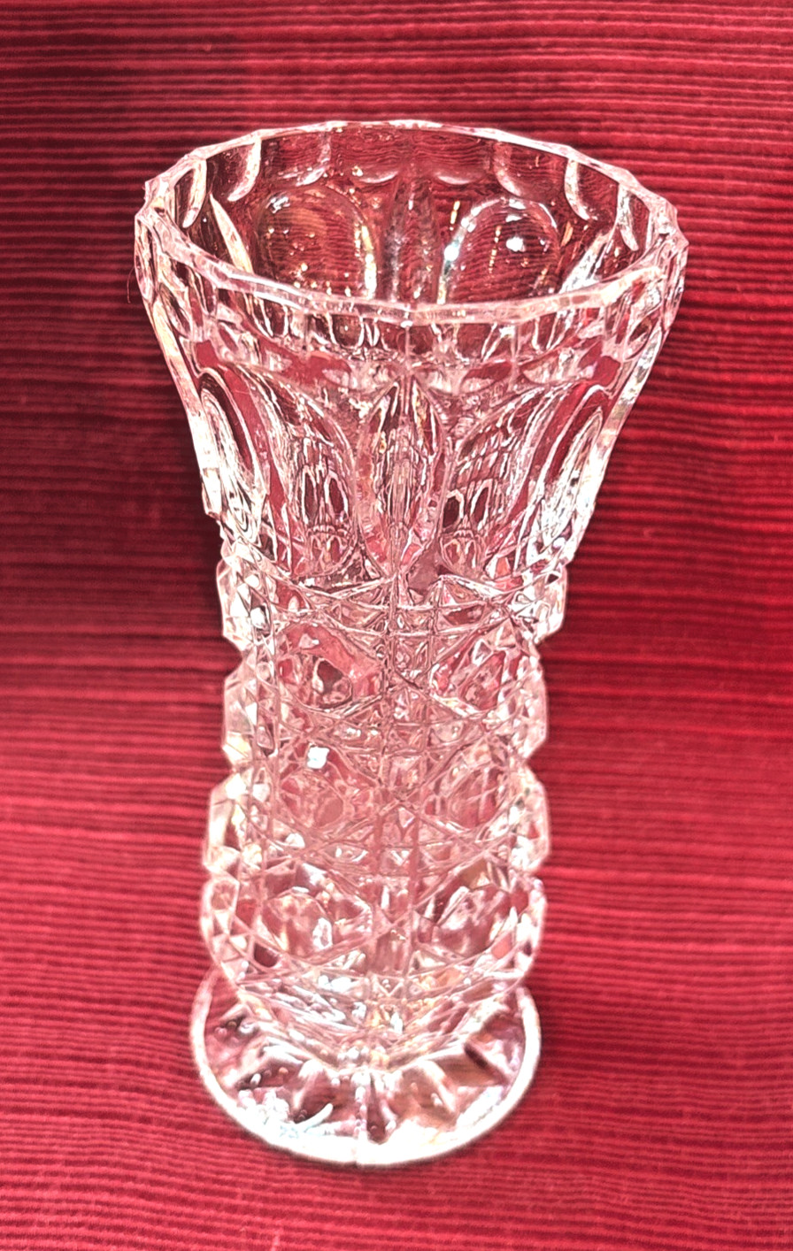 Lead Crystal Footed Bud Vase 4.5 Inches Tall Beautiful Vase