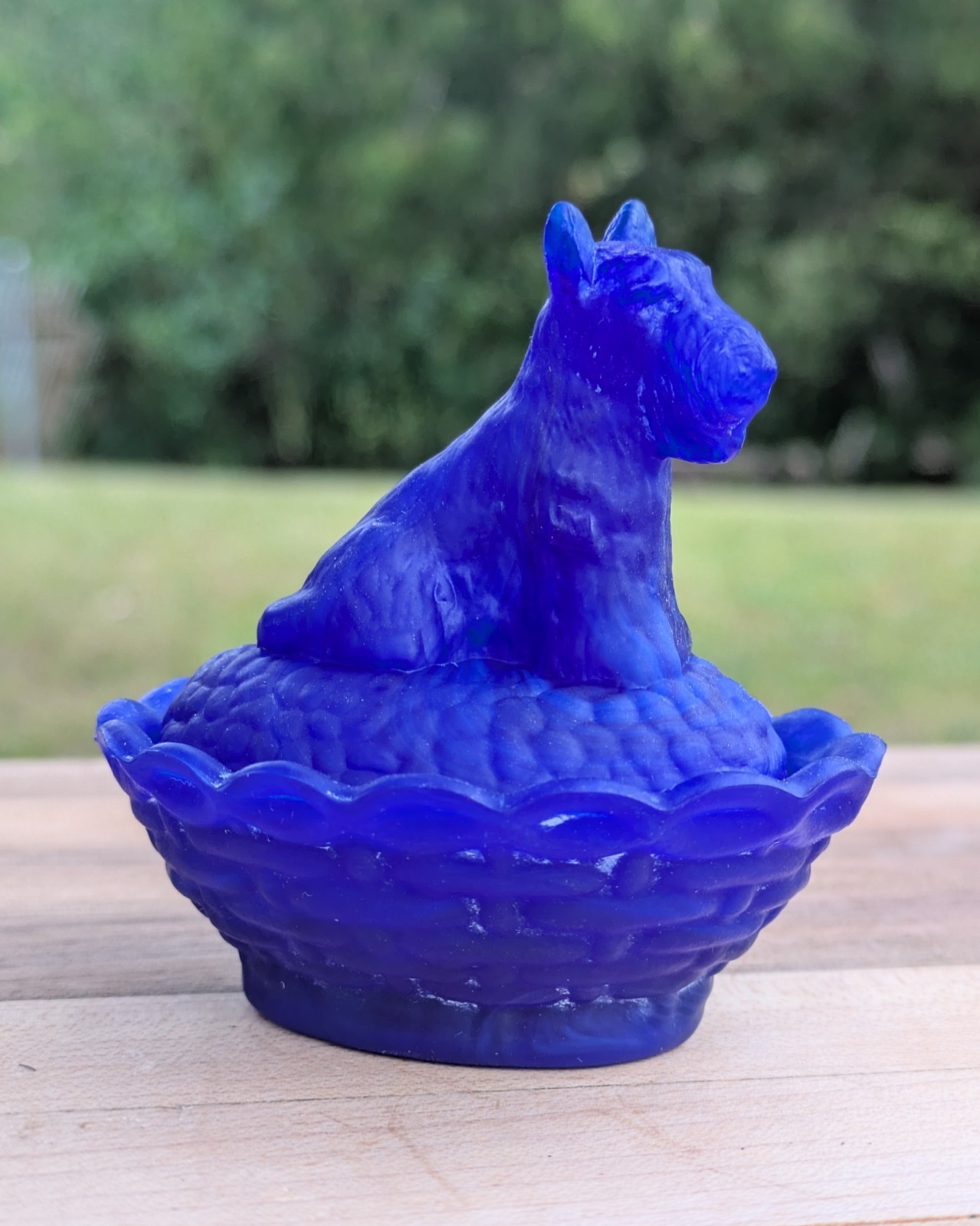 Boyd’s Crystal Art Glass Scottie Salt OLYMPIC BLUE SATIN