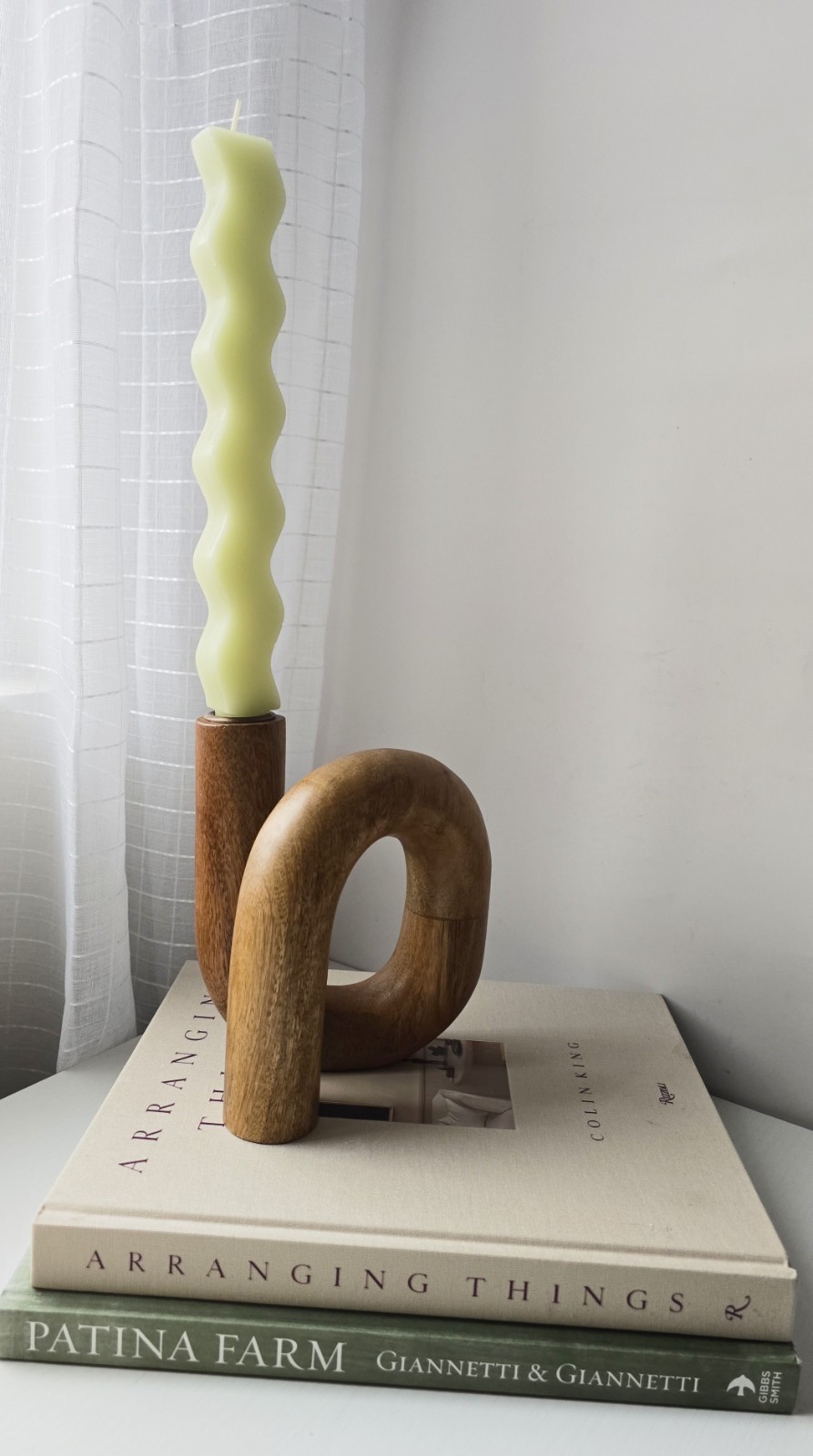 Modern Abstract Wooden Candle Holder With Wavy Taper Candle Decor