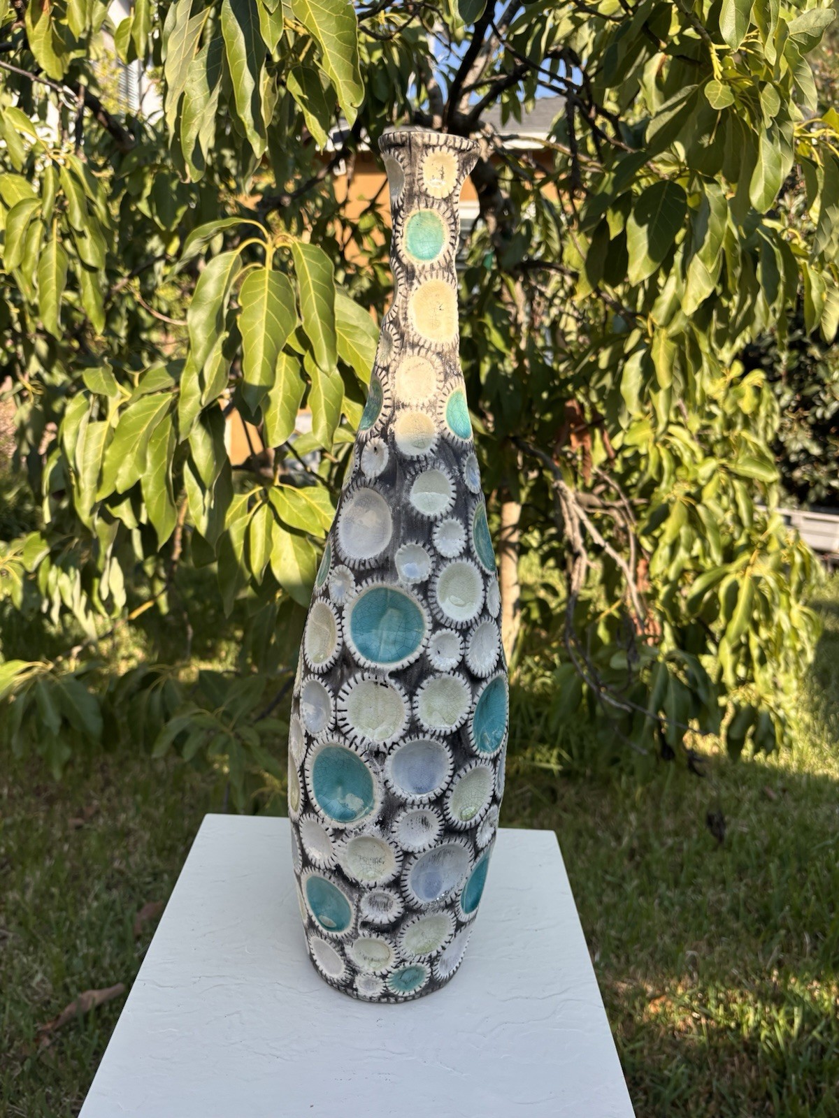 HongLianRiven Bottle 20” Vase White Cream Turquoise Resin Colorful Geometric