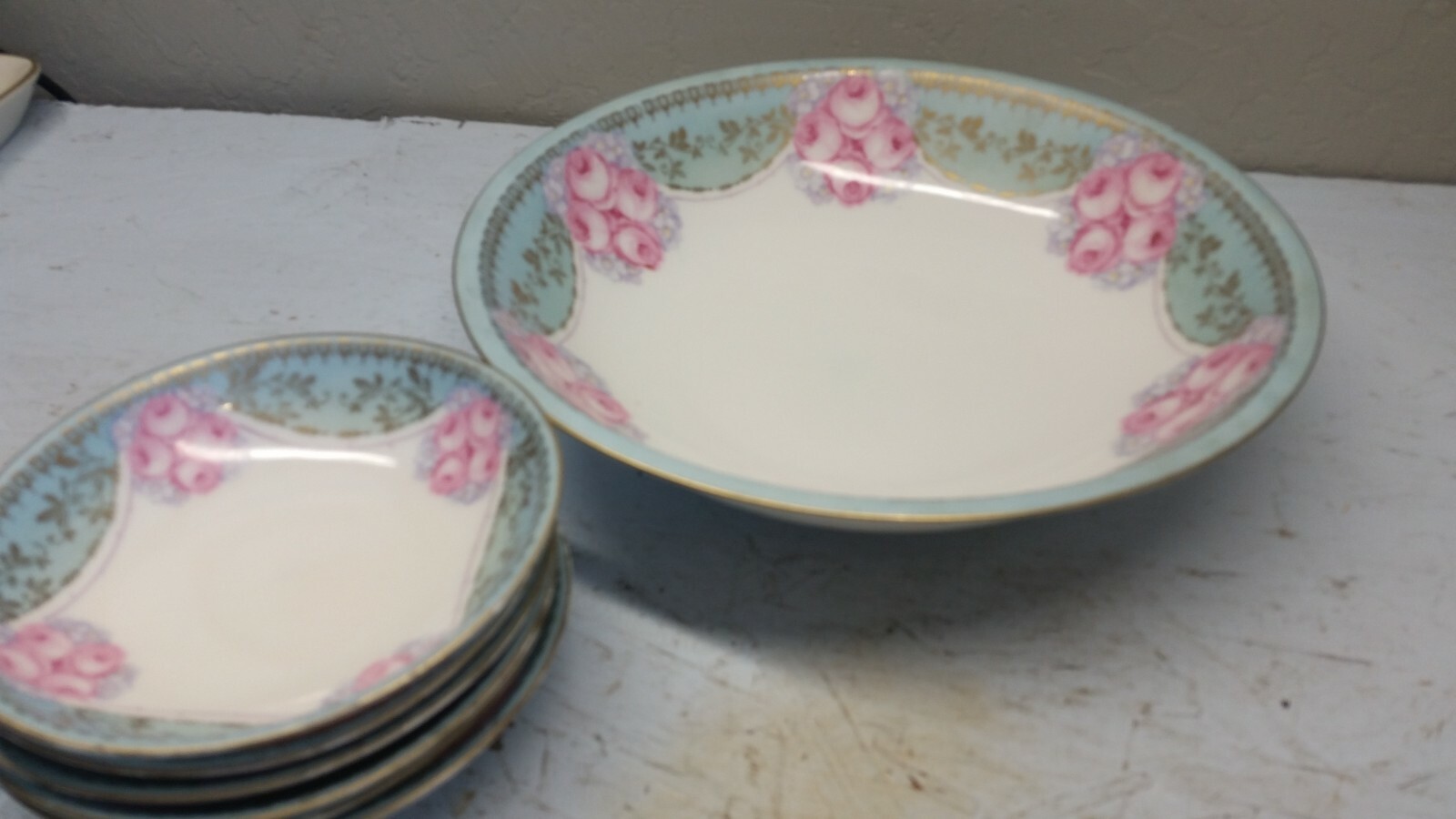 R S GERMANY BERRY SET 7 PC. DECORATED w/PINK FLOWERS