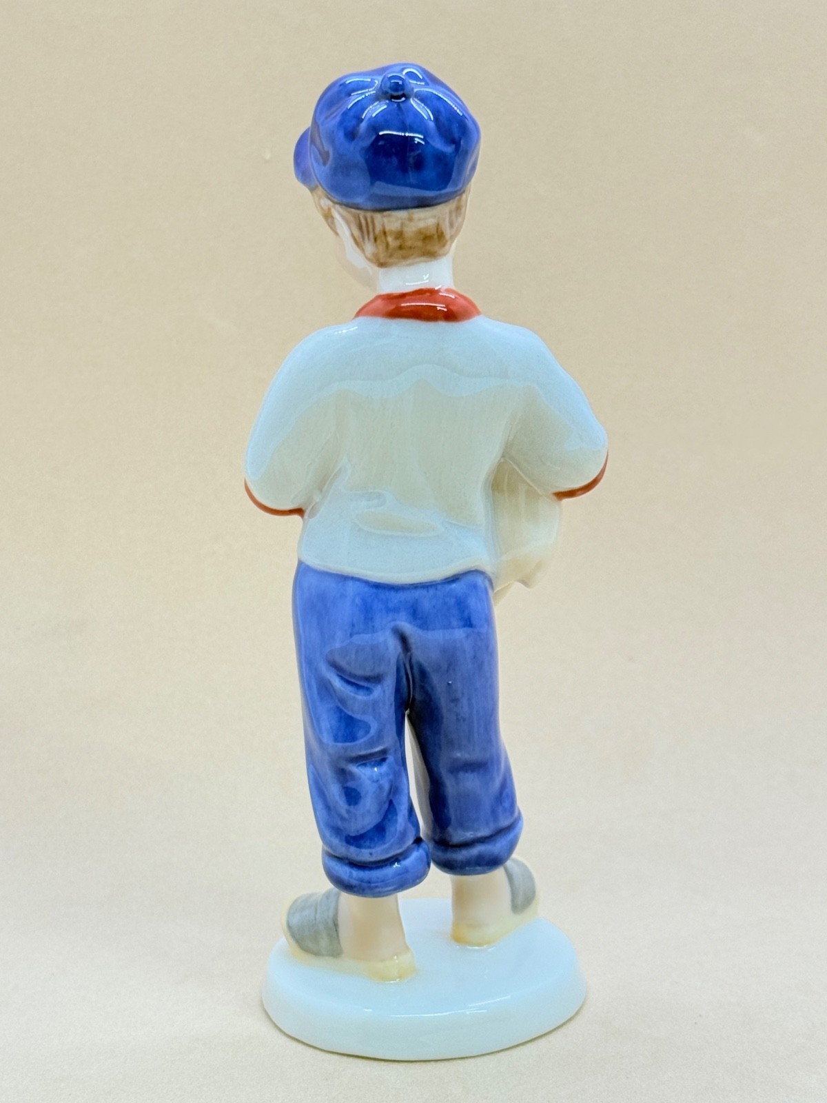 Bing & Grondahl 2003 Ltd Ed Porcelain Figurine of the Year Boy with Piglet 5.5″