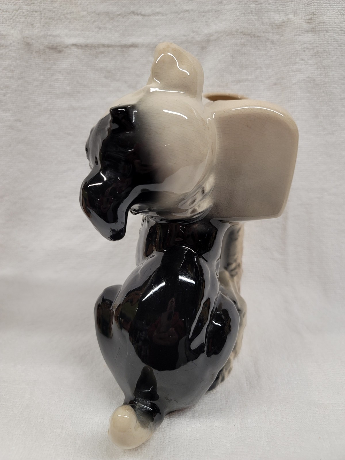 8 1/2″ BLACK/WHITE DOG BY MAILBOX (B) BY ROYAL COPLEY, ROYAL WINDSOR, SPAULDING