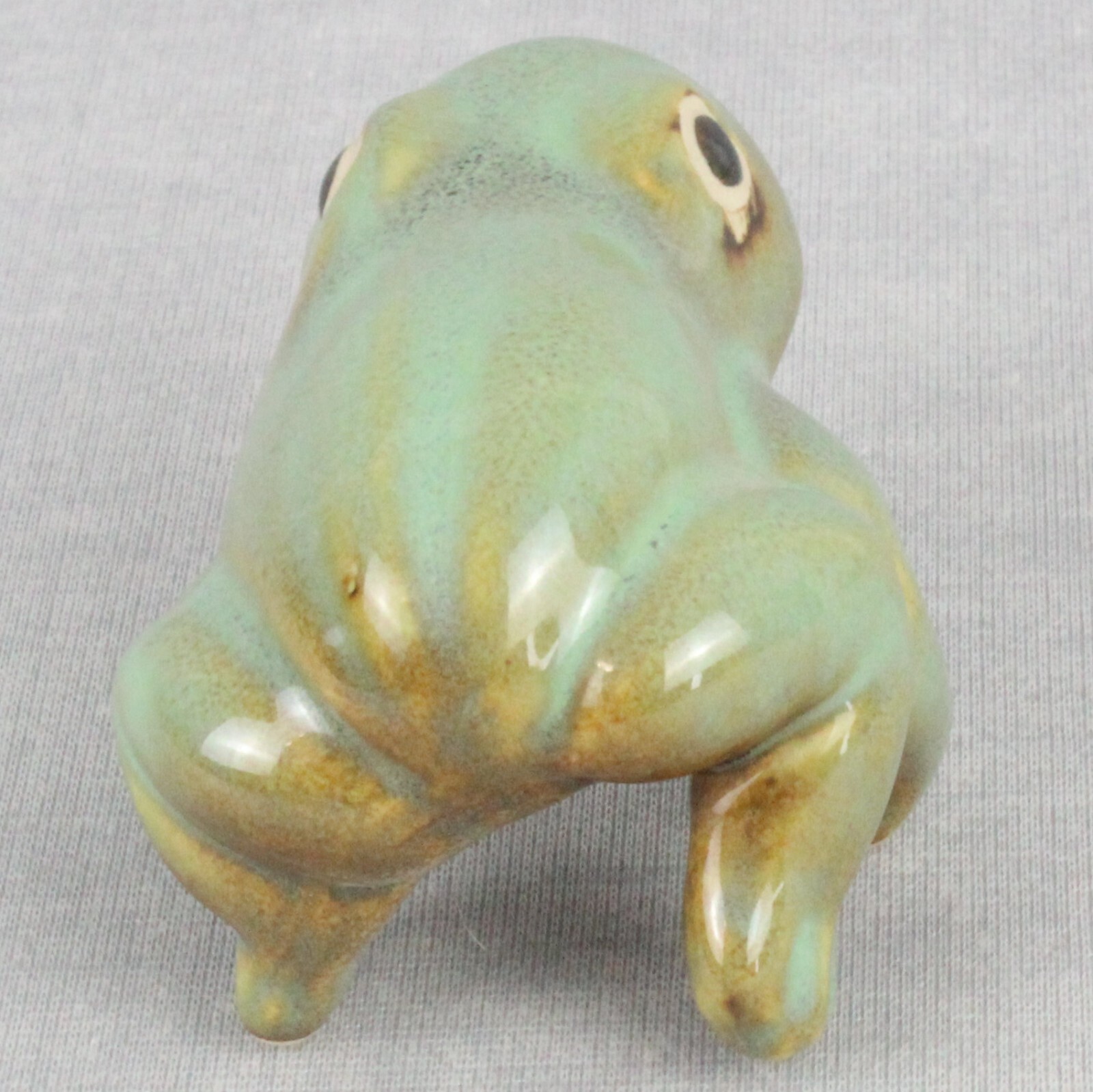 Art Pottery FROG Figure Figurine Green Glossy Glaze 2.75 x 1.75 x 2 in Unbranded