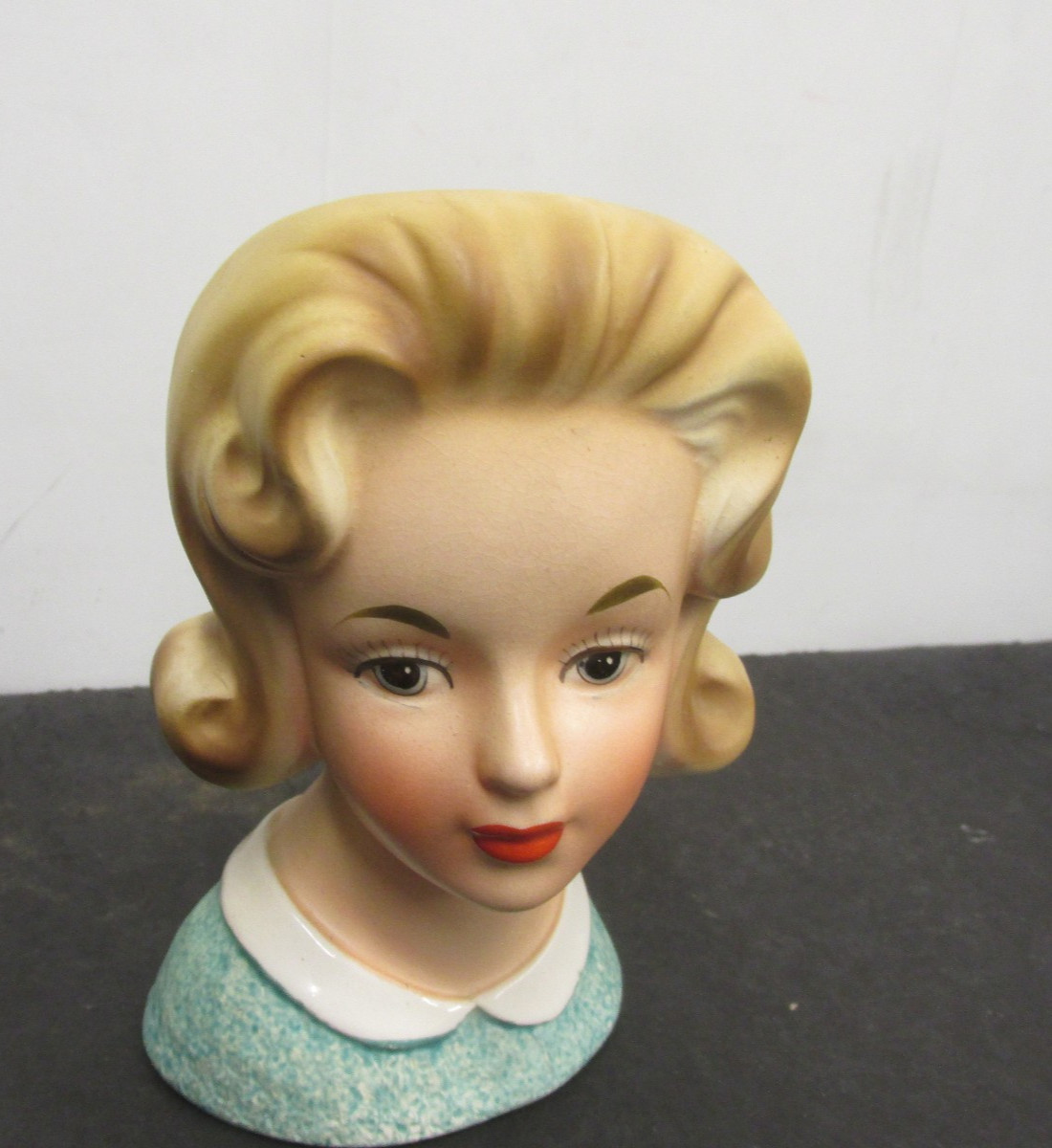 5 INCH INARCO E 2782 BLONDE GIRL WITH CURLS HAND PAINTED head vase