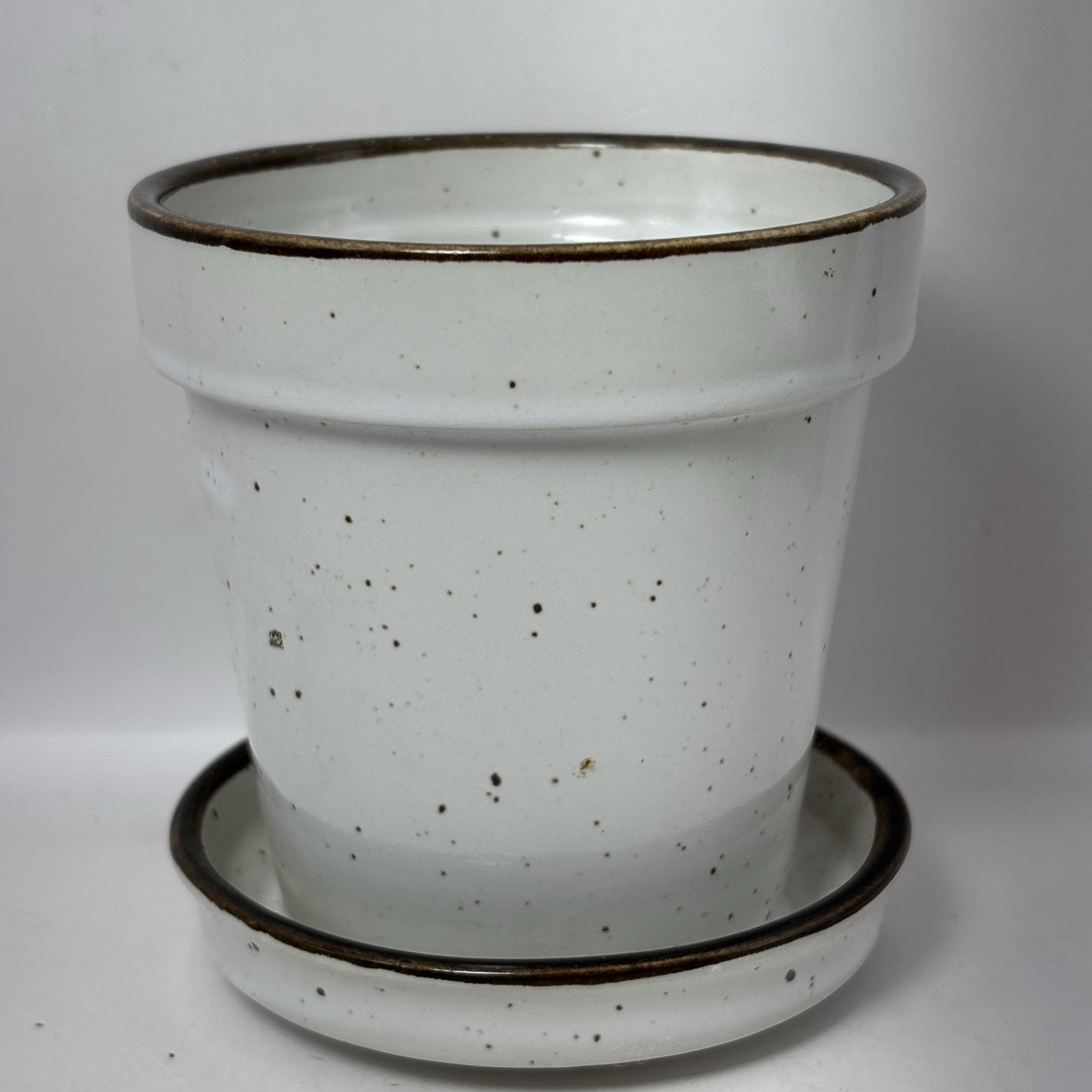 Speckled Pottery Flower Pot and Attached Saucer WILD FLOWERS 4″ Vintage Japan
