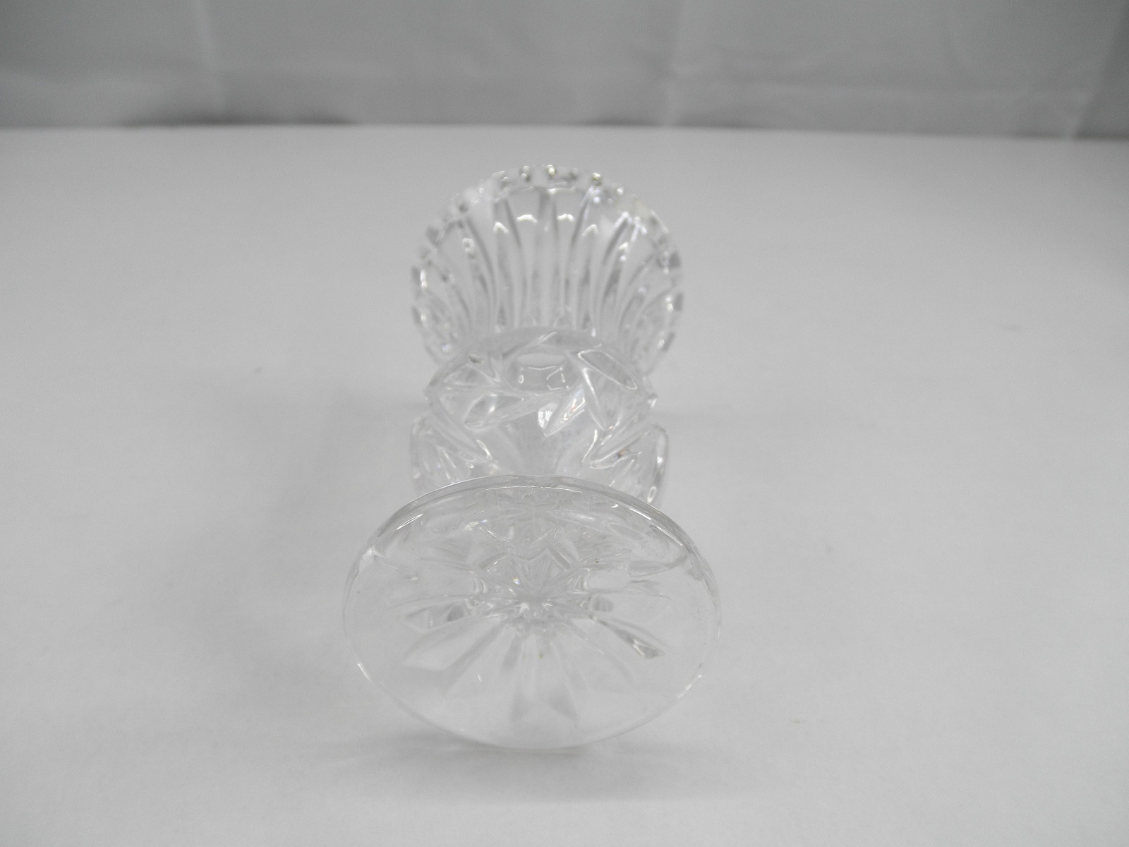 Vintage Bud Vase 4 3/8″ tall, Pinwheel Pattern by Crystal Clear Industries
