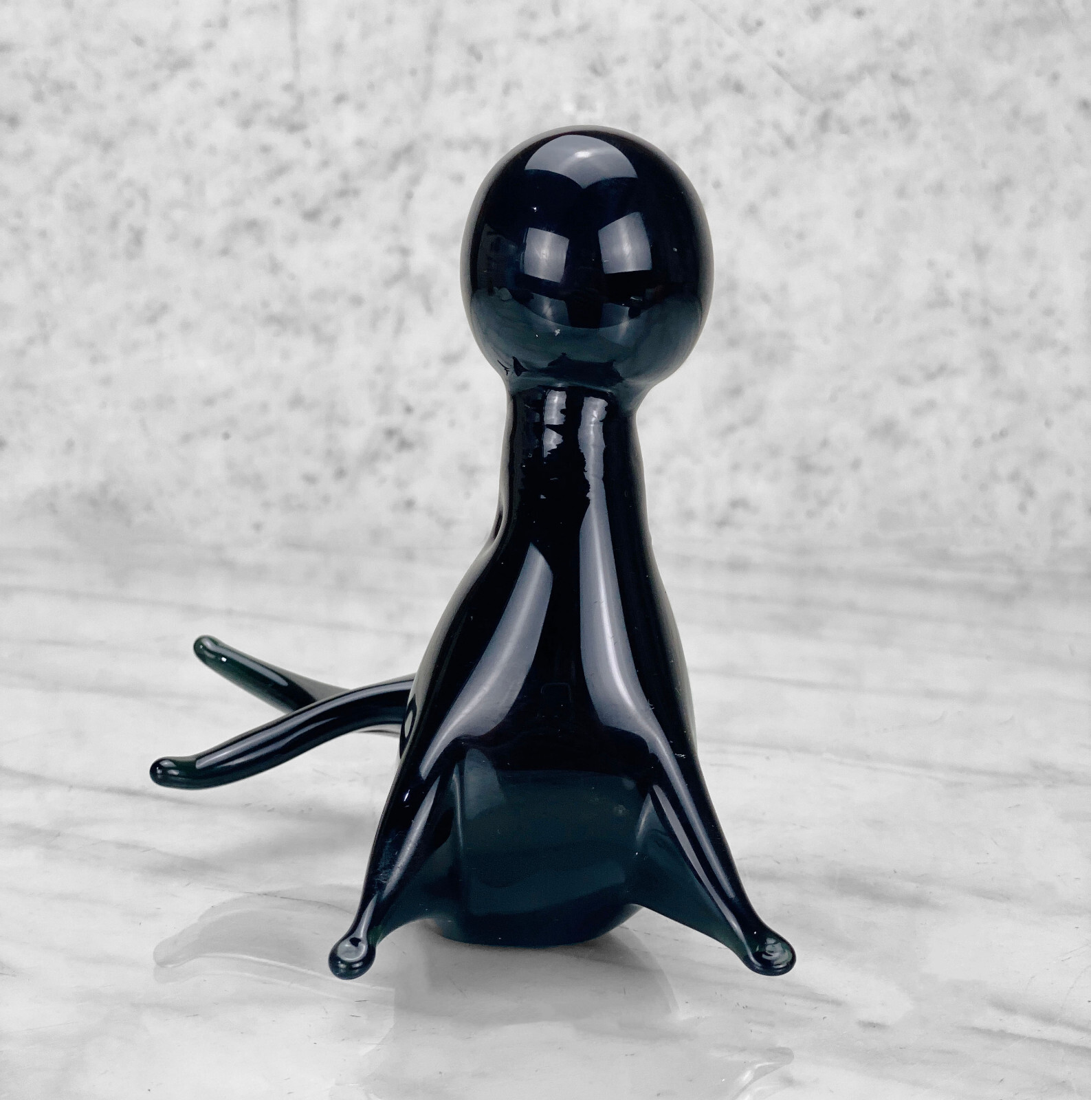 Vintage Italian V. Nason Murano Blown Art Glass Black Seal w/ Ball Sculpture