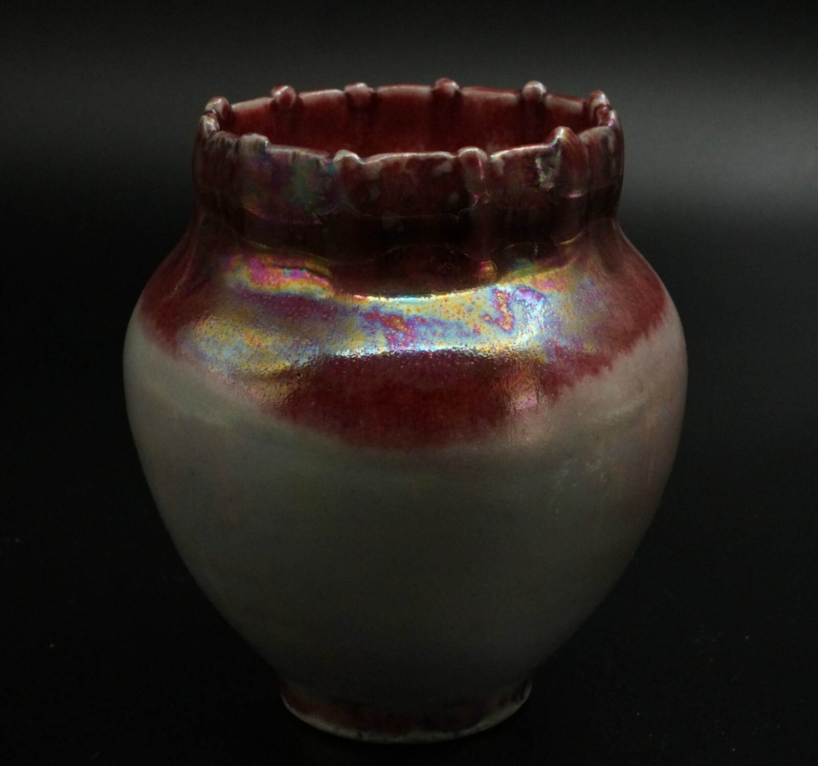 Signed Vintage Iridescent Pottery Vase Mckinnel 4 1/4″ H
