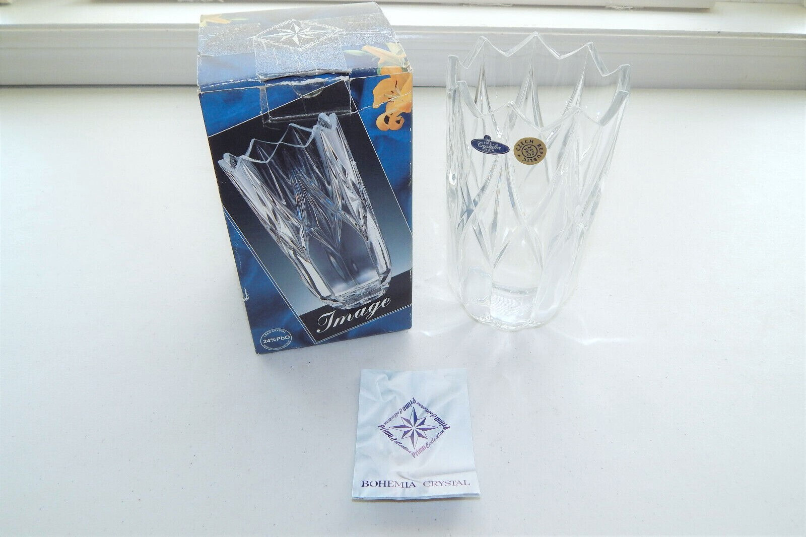 Bohemia Crystal Hand Cut 24% PbO Vase Czech Republic BA3A 20 CM Style: 89010/200