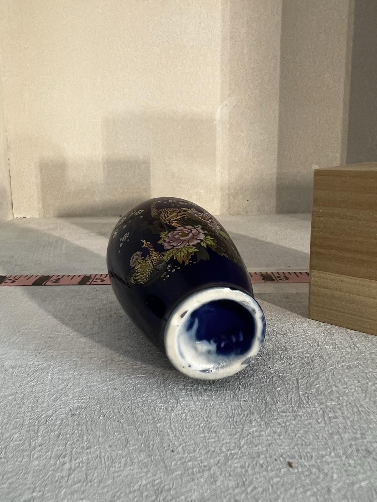 Blue Ceramic Vase Floral Pattern Glossy Finish Decorative Accent Piece 3in tall