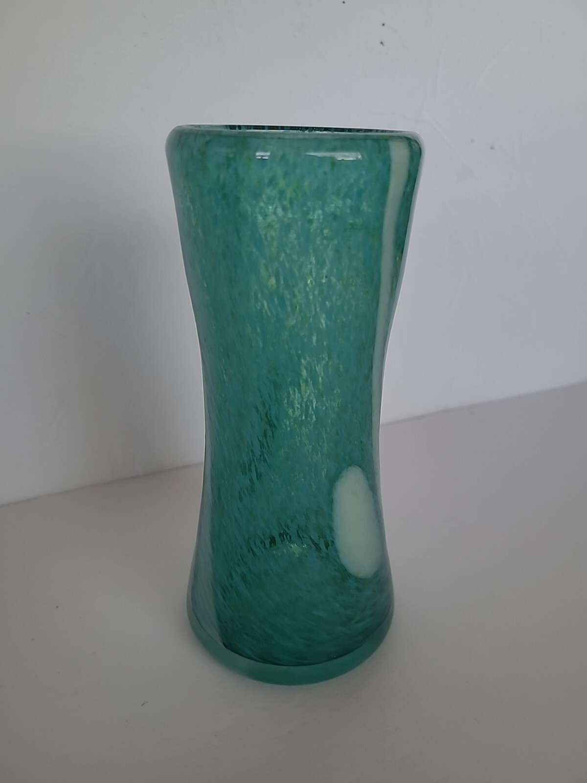 TURQUOIS 6″ ART GLASS BUD VASE SOLID WEIGHS 1 LB-3 OZ