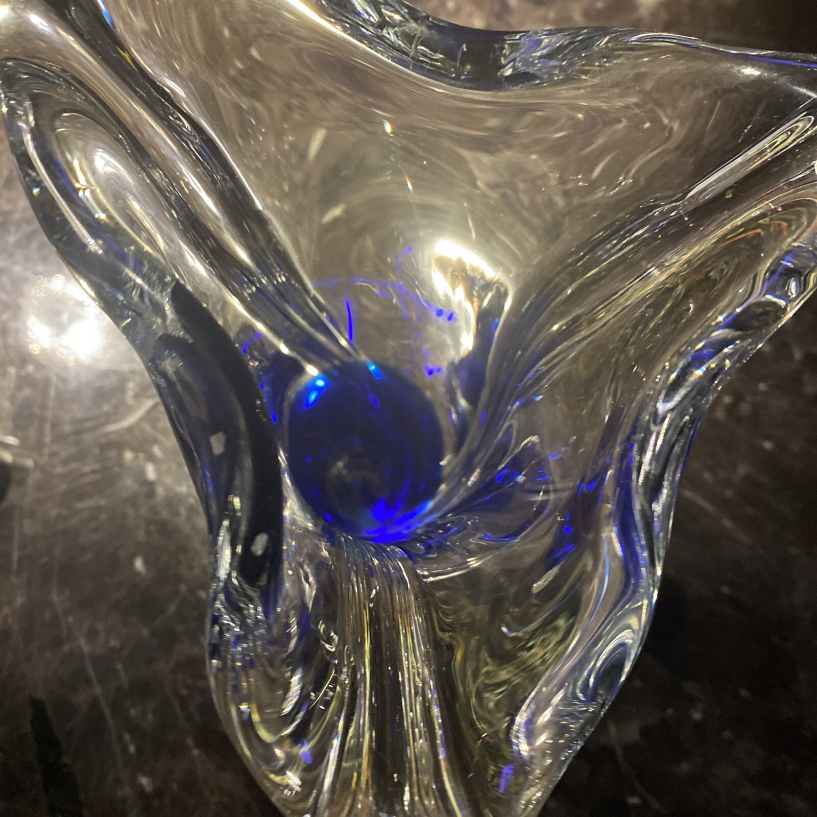 BEAUTIF JOSEPH HOSPODKA 1970s HAND BLOWN GLASS VASE CLEAR & COBALT BLUE 10.5 IN