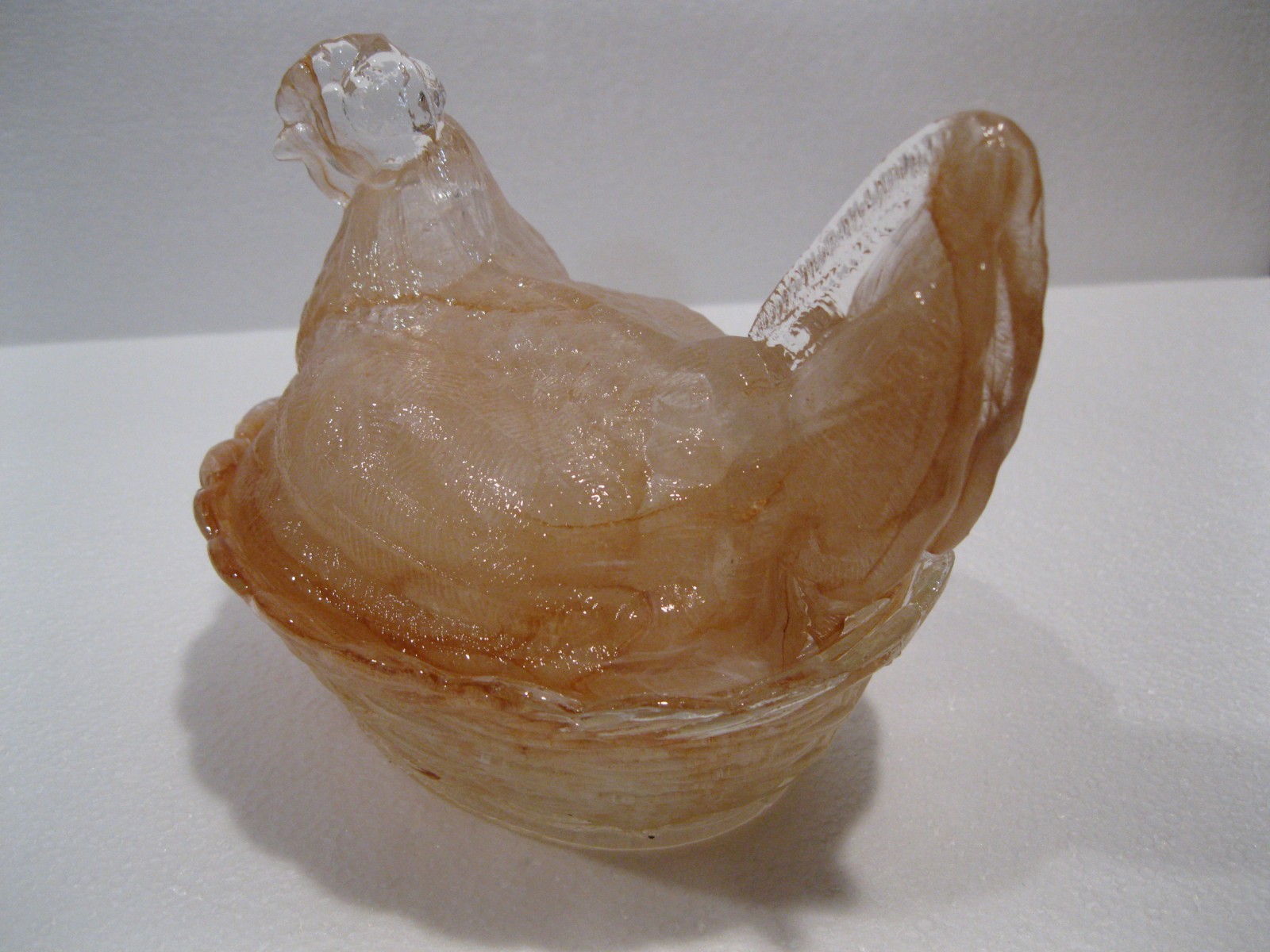 NEW HEN on NEST, PINK, WHITE, & CLEAR SWIRL, 6″ Glass Chicken Covered Dish