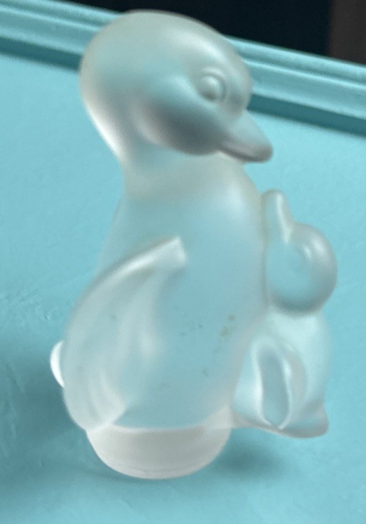 Cristal de Sèvres France Mama Duck 3” Paperweight Frosted Glass Figurine Vintage