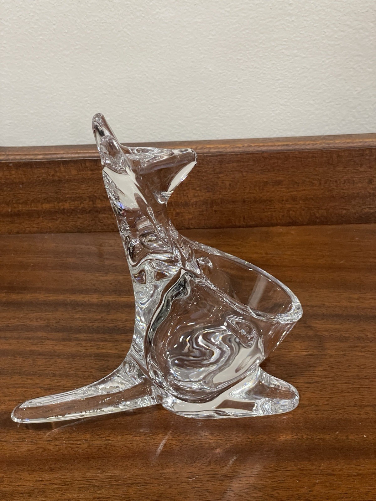Glass Kangaroo Figurine Ring Holder. 7.5” X 3”. READ.