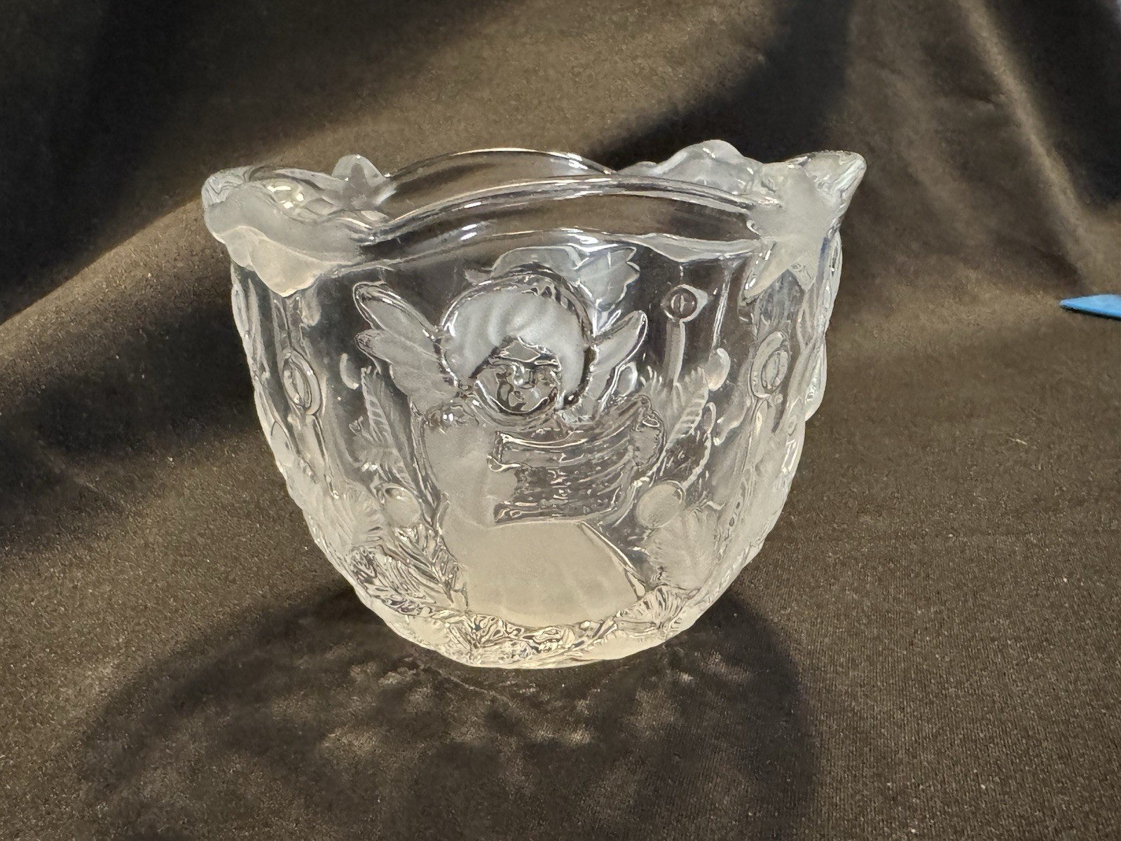 Mikasa Holiday Lights Frosted Angel Candleholder SA 835/610 Boxed 3.25”
