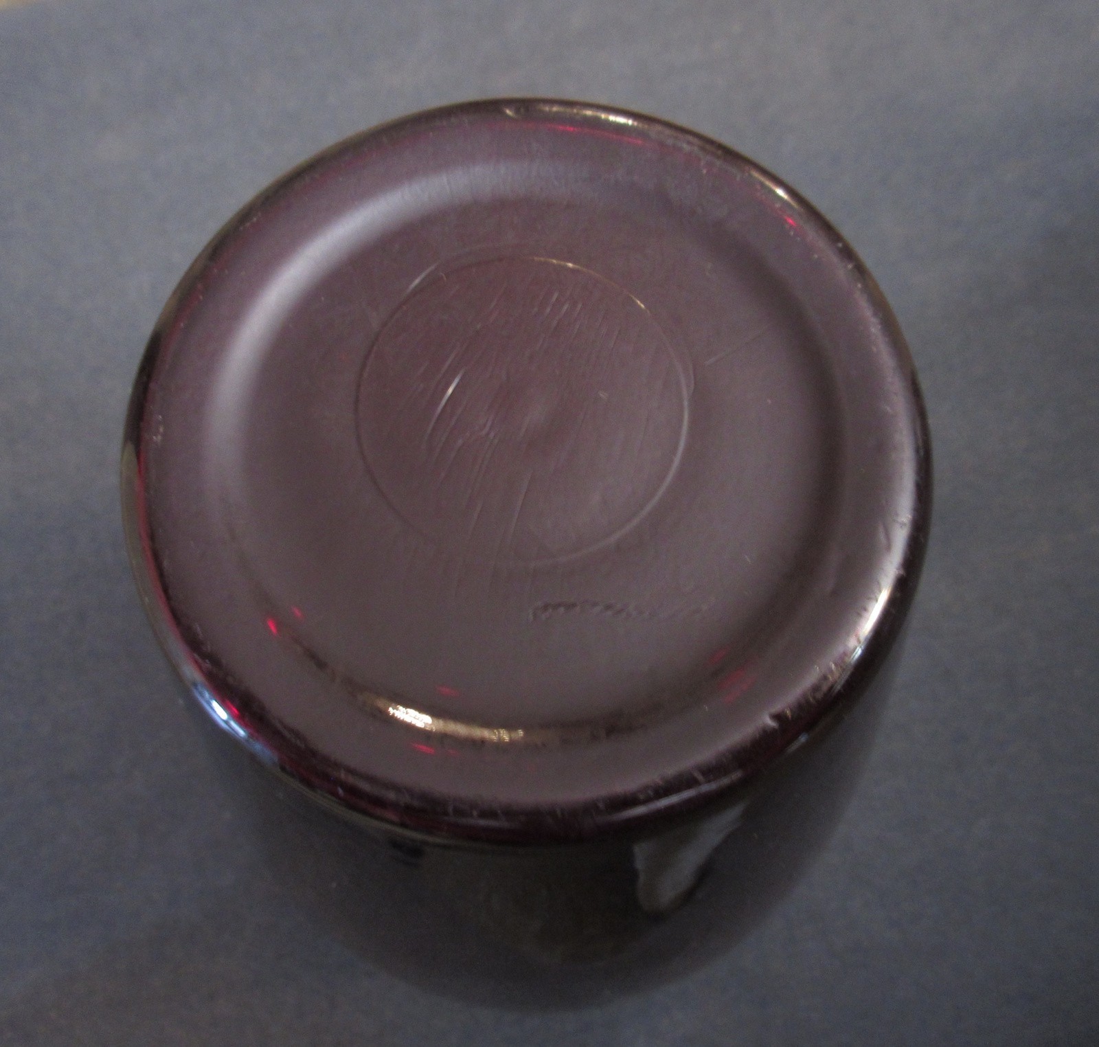 Vintage Anchor Hocking Royal Ruby Red Glass Vase with Scalloped Rim 9″ Tall jgx