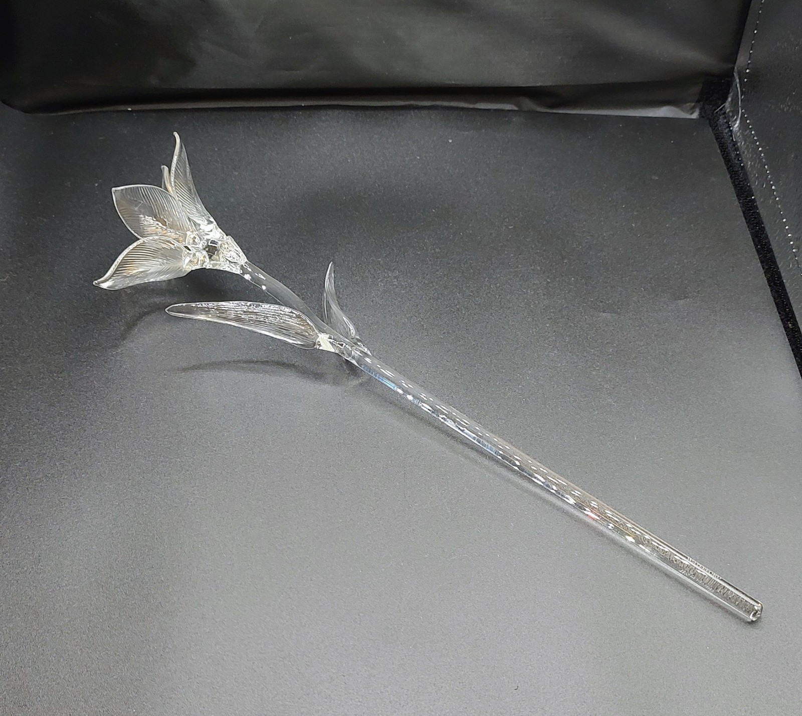 Waterford Crystal Fleurology Clear Lily 14.5″ Long Stem Sculpture Figurine Clear