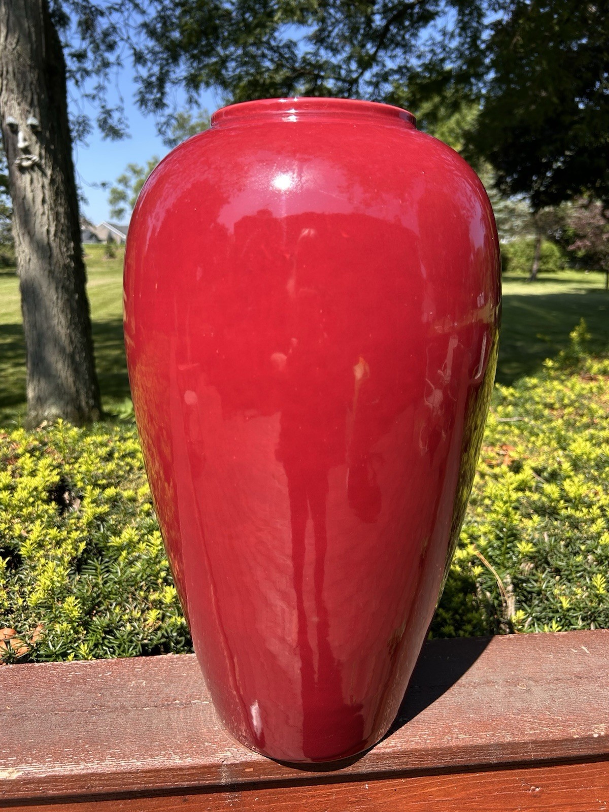 Haeger 4300 Burgundy Red 18” Vase 1985 Beautiful Rare Color Large
