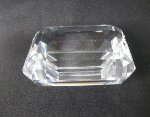 Tiffany & Co. Crystal Emerald Cut Paperweight 3.75 x 2.75 x 2 in. NO Inscription