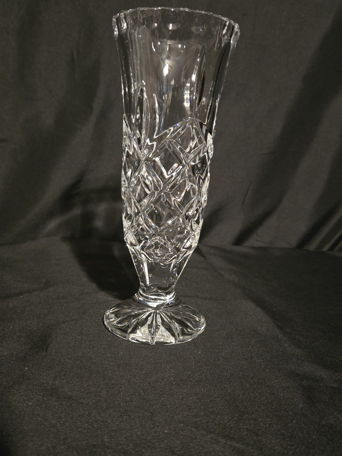 Shannon Crystal 9in Footed Bud Vase Scalloped Rim Beautiful